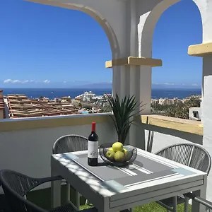 Paulmarie Ocean View In Windsor Park Apartamento